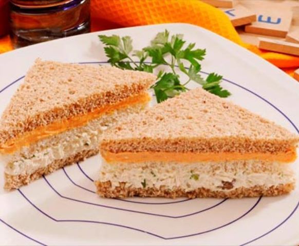 9413_307256259412458_1043287241_n