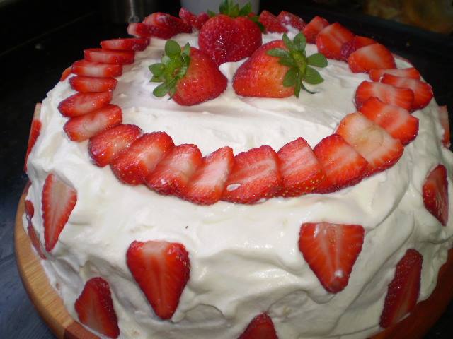 1426335_704758596200920_2007855382_n