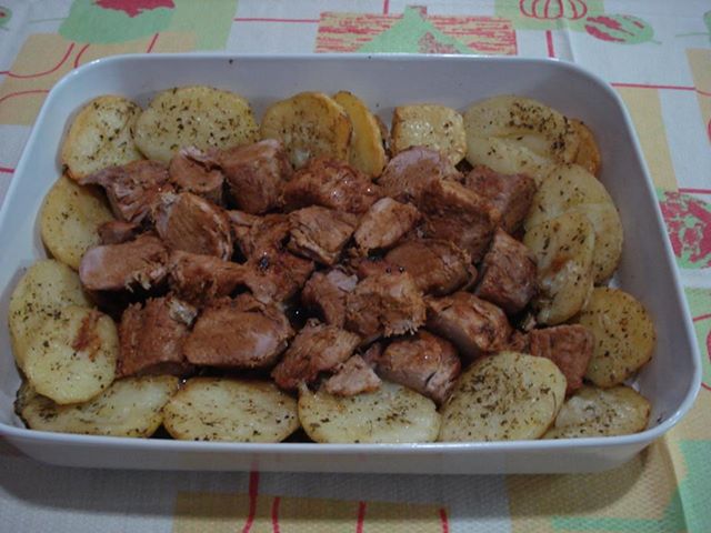 1467462_705456236131156_1066504310_n