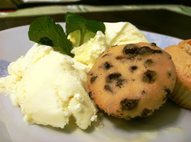 547841_10151979676215479_1034291928_n