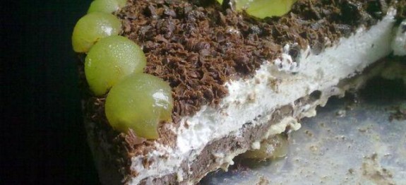 576625_321934121278005_1138714433_n