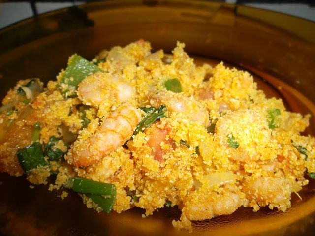 988757_718078501535596_690294555_n