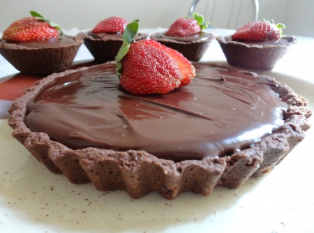 tortinhas-de-morango-e-chocolate-f8-113117