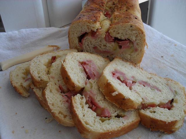 1471378_730749050268541_619727672_n