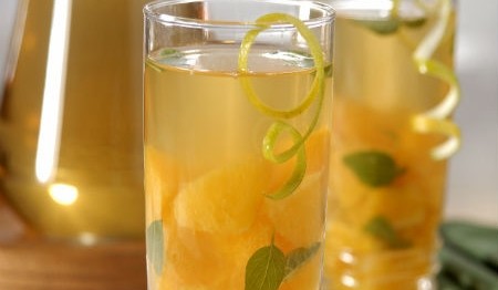 cha-branco-com-laranja-manjericao-e-cravo-f8-113511