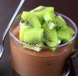 mousse-de-chocolate-light-com-kiwi