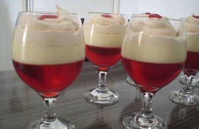 553961_777133032296809_866275492_n