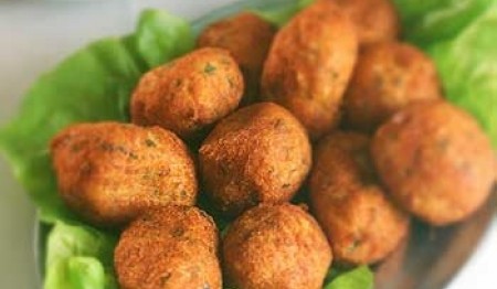 bolinho-de-mandioca-com-queijo-f8-88513