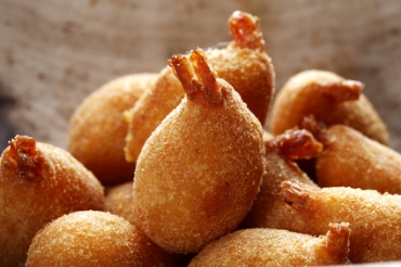 coxinha-e-croquete-de-camarao