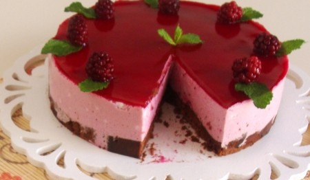 bolo-mousse-de-framboesa-f8-114840