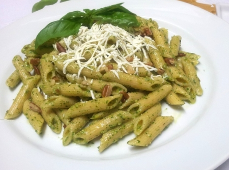 penne-integral-ao-molho-pesto-e-ricota-f8-114783