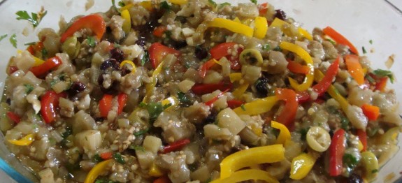 Antepasto de berinjela à italiana