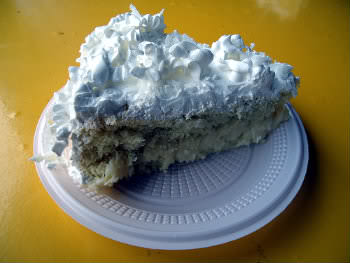 bolo-cremoso-de-coco-2 (1)