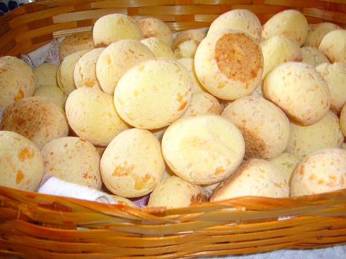 Pão-de-queijo