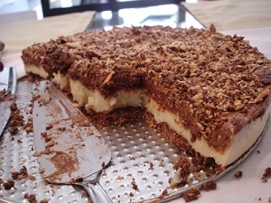 TORTA-GELADA-DE-BIS