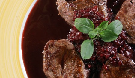 file-mignon-com-molho-de-vinho-e-groselha-f8-12828