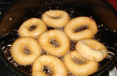 Biscoito-frito-áçucarado