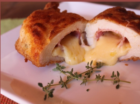 peito-de-frango-recheado-com-bacon-presunto-e-queijo-f8-108334