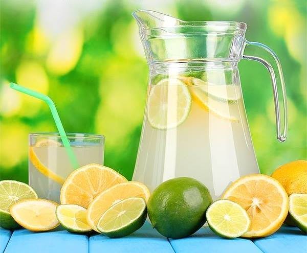 RECEITA DESINTOXICANTE DE ÁGUA DE LIMÃO PARA EMAGRECER E DIMINUIR ATÉ 14CM DE BARRIGA