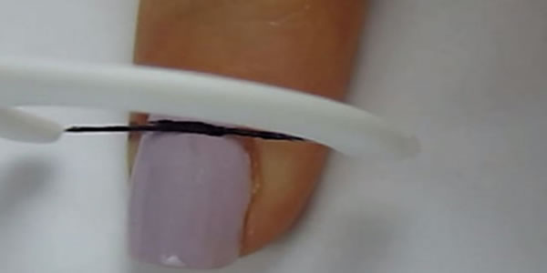 Ela-usa-fio-dental-na-unha-então-o-que-ele-faz-e-absolutamente-maravilhoso