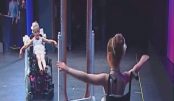 large_menina-bailarina-cadeira-de-rodas