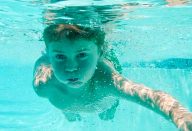 menino-morre-apo_s-banho