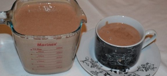 chocolate-quente-cremoso-com-3-ingredientes-600×300