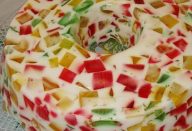 Gelatina com Leite Condensado