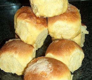 PÃO DOCE MUITO FÁCIL