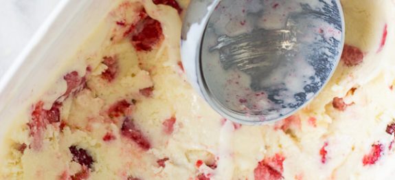 Sorvete-Caseiro-Leite-Ninho-Morango-6