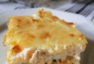 Torta cremosa de frango, milho e requeijão