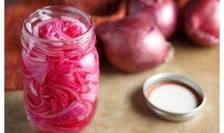 conserva de cebolas em rodelas