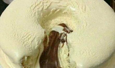 Bolo Vulcão de chocolate com Ninho