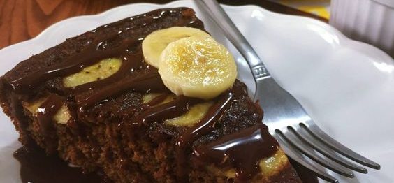 Bolo de chocolate com banana (funcional)