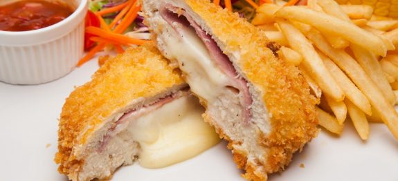 PEITO DE FRANGO RECHEADO E EMPANADO- RECEITA SIMPLES