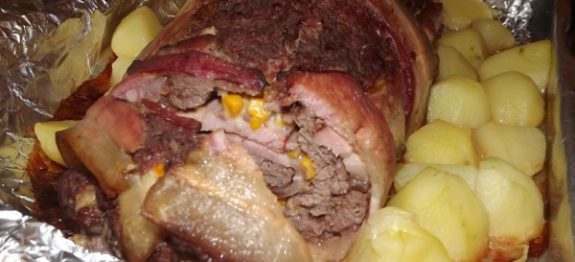 Rocambole de Carne Moída Recheado