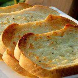 Torrada de pão de alho com mussarela
