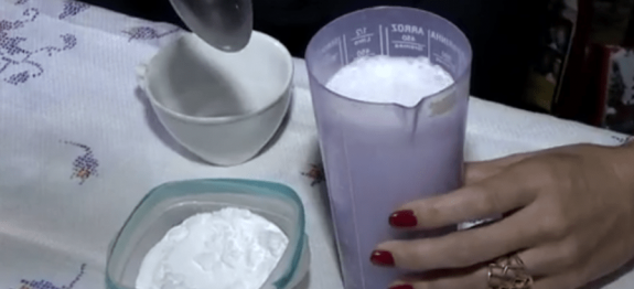 2017-10-25-01-08-06-deus