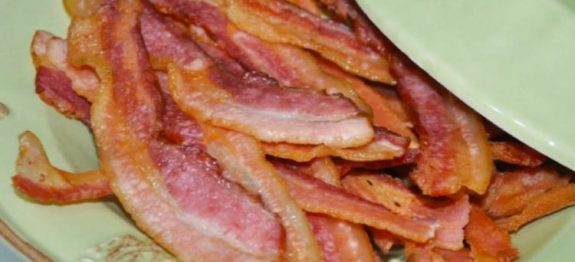 Bacon Sequinho e Crocante no microondas