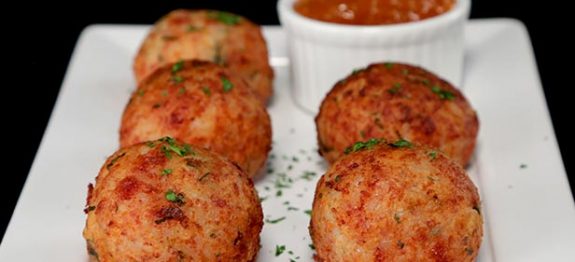 Bolinho de Arroz com Linguiça Calabresa