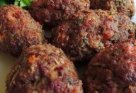 Bolinho de carne assado