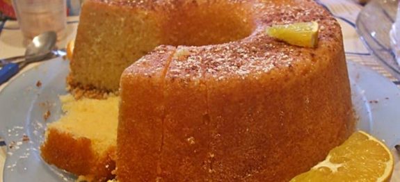 Bolo de laranja ensopado