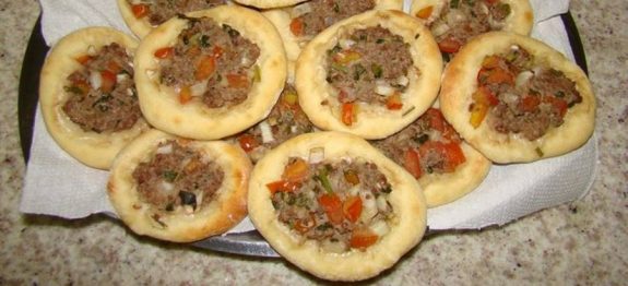 Esfiha aberta tipo Habib’s