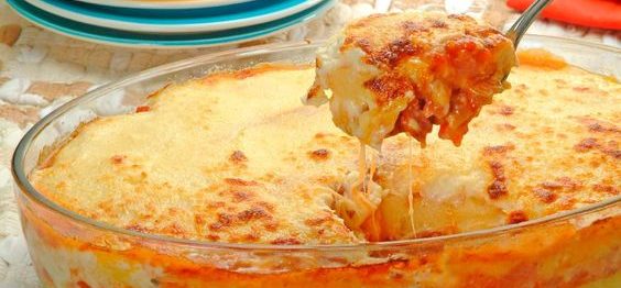 Lasanha de linguiça e polenta