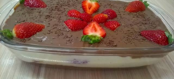 PAVÊ SENSAÇÃO DE MORANGO