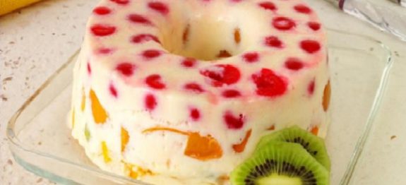 Pudim de Maria Mole Tropical (com Frutas)