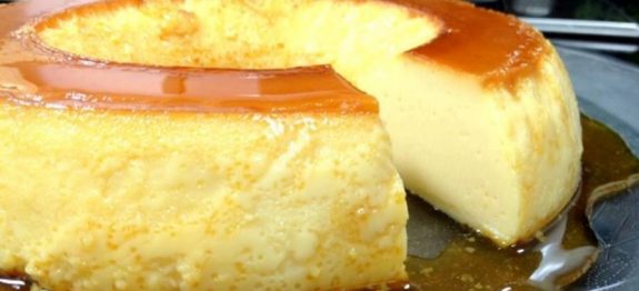 Pudim de leite condensado com creme de leite