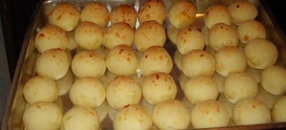 Pão de Queijo com creme de leite