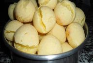 Pão de queijo mineiro