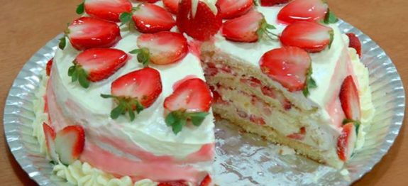 Receita de Torta de Morango Cremosa